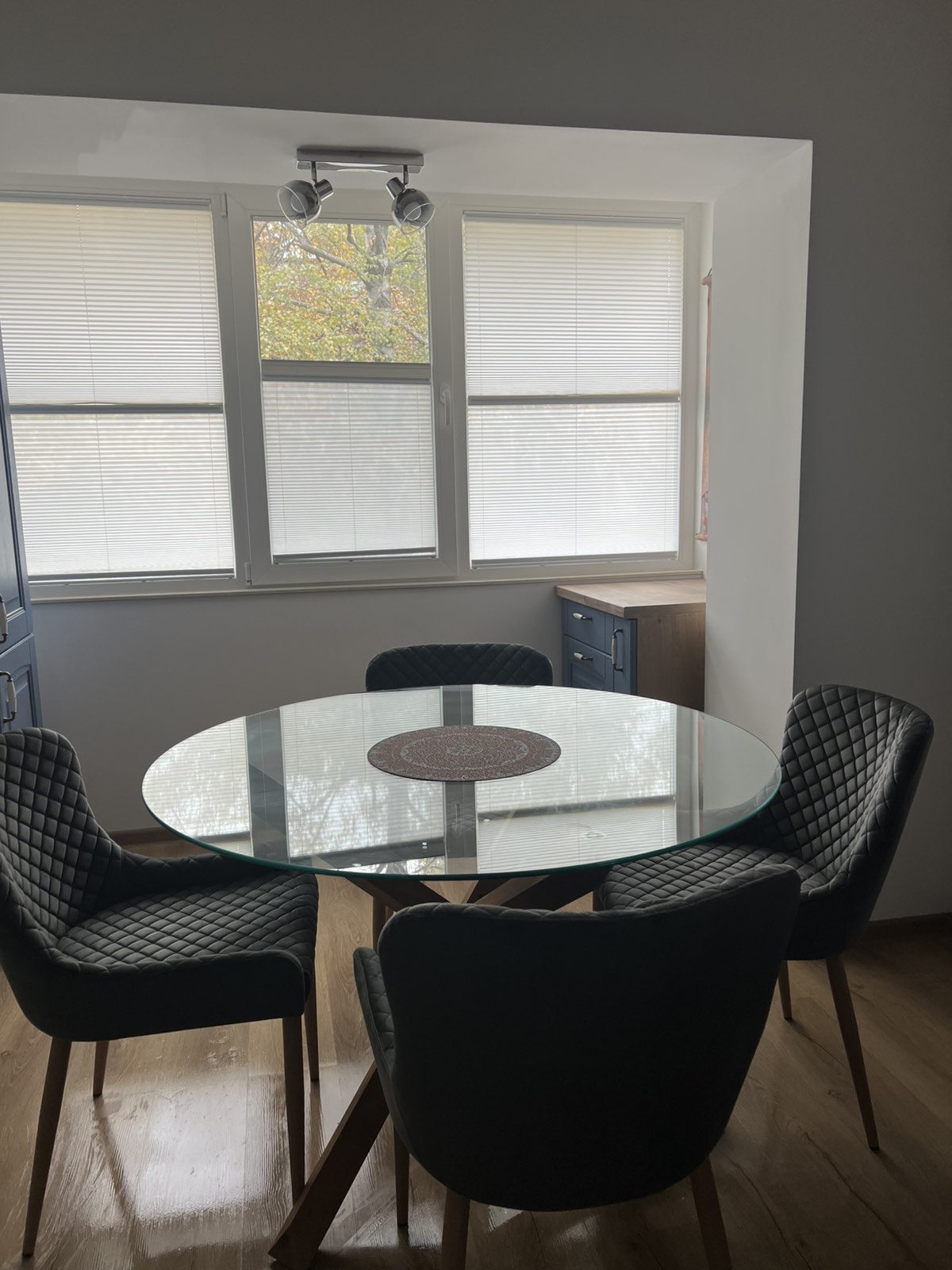 Просторен  удобен практичен и модерен апартамент - 10