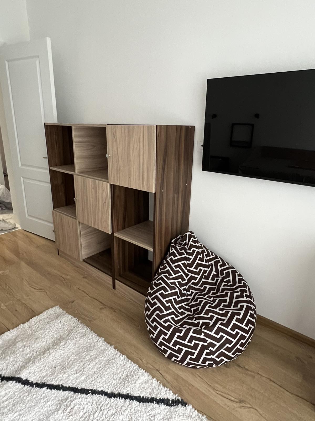 Просторен  удобен практичен и модерен апартамент - 15