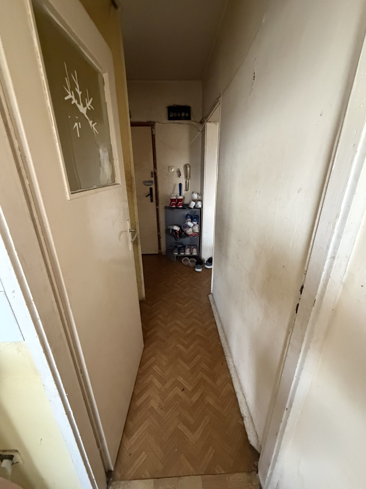 Двустаен апартамент с три южни тераси в кв. Родина 1 - 4