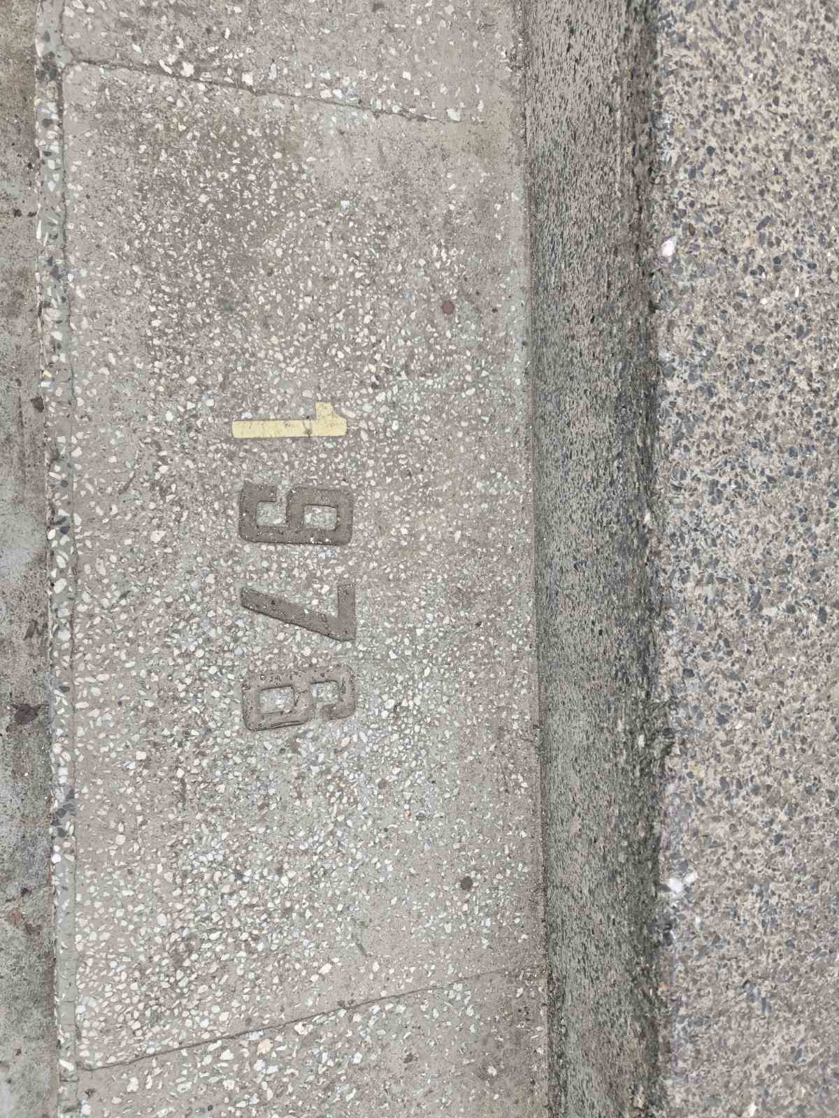 ДВЕ КЪЩИ НА ЕДНА ЦЕНА - 2