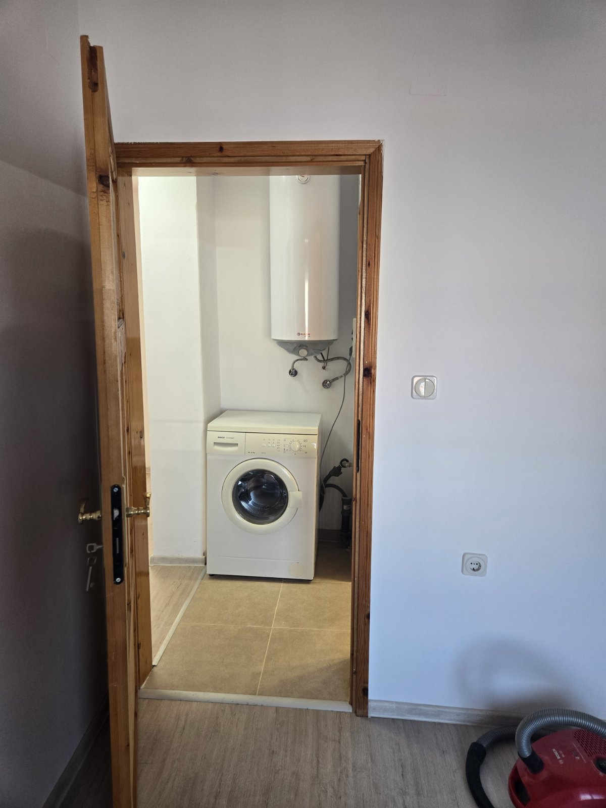 Тристаен апартамент под наем кв. Родина - 3