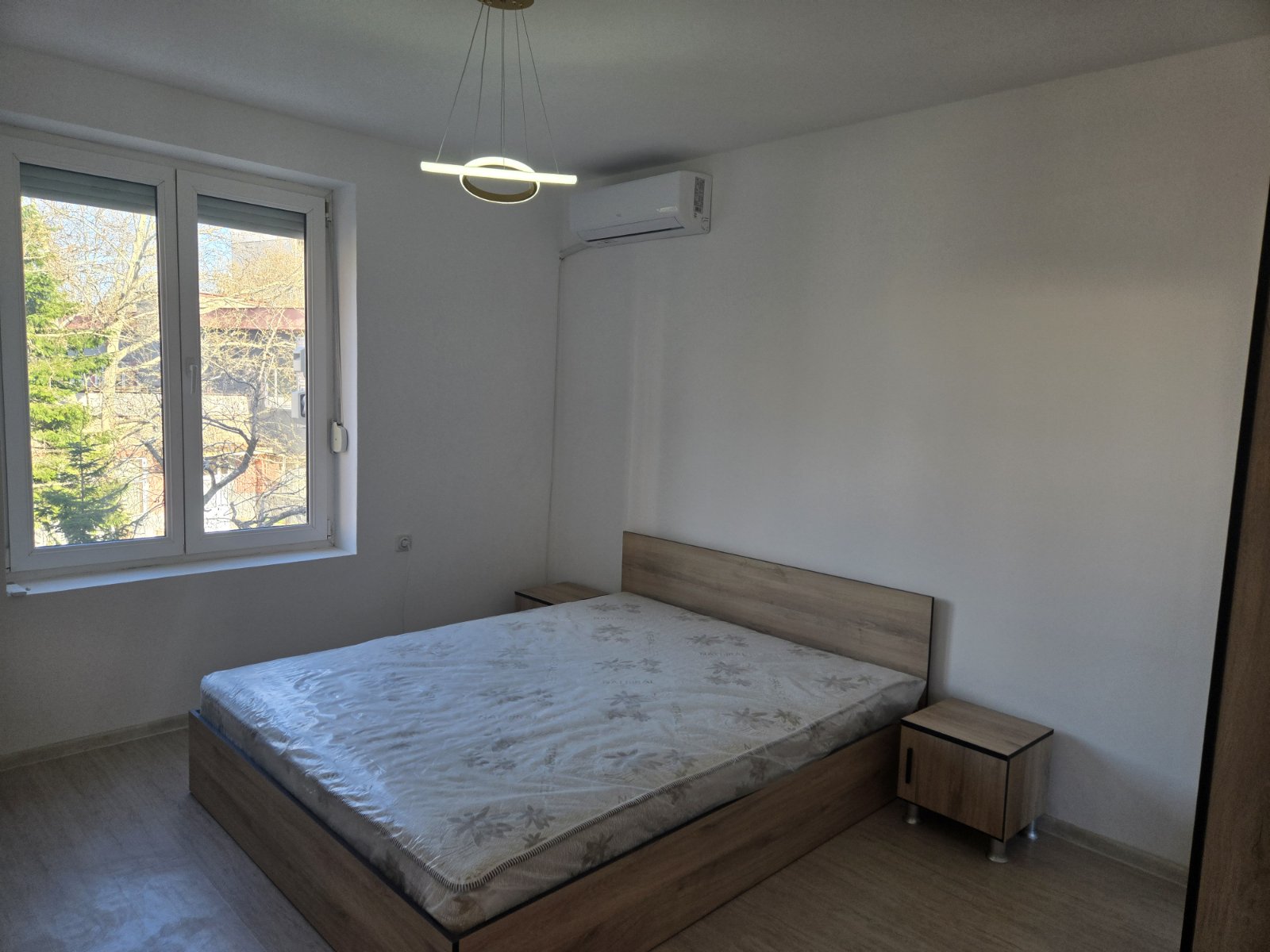 Тристаен апартамент под наем кв. Родина - 4