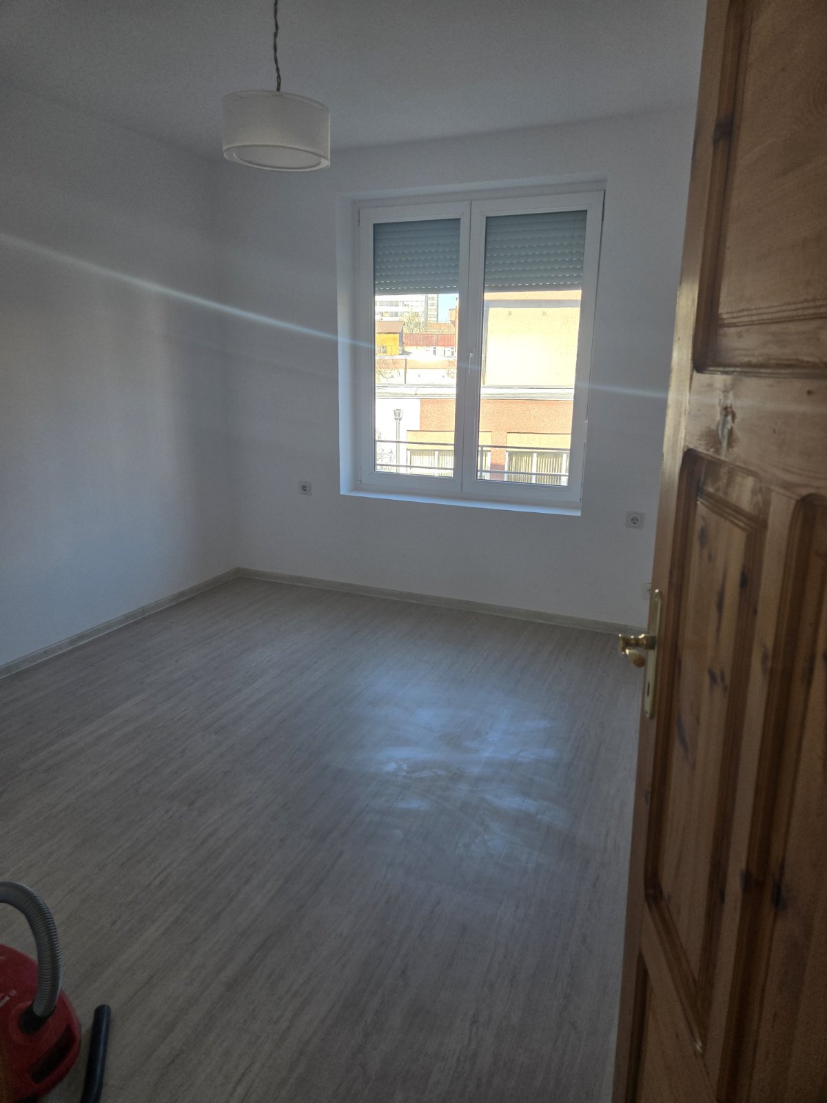 Тристаен апартамент под наем кв. Родина - 9