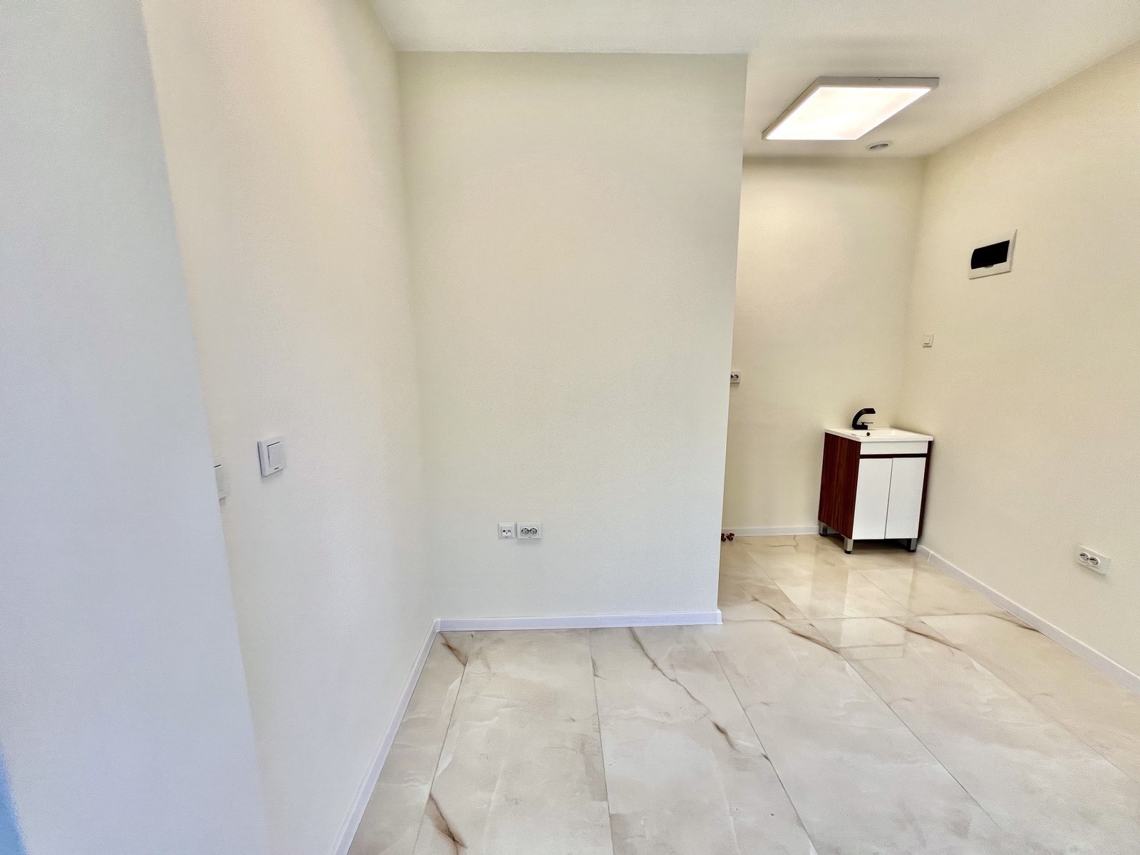 ОФИС КВ. ЯЛТА - 4