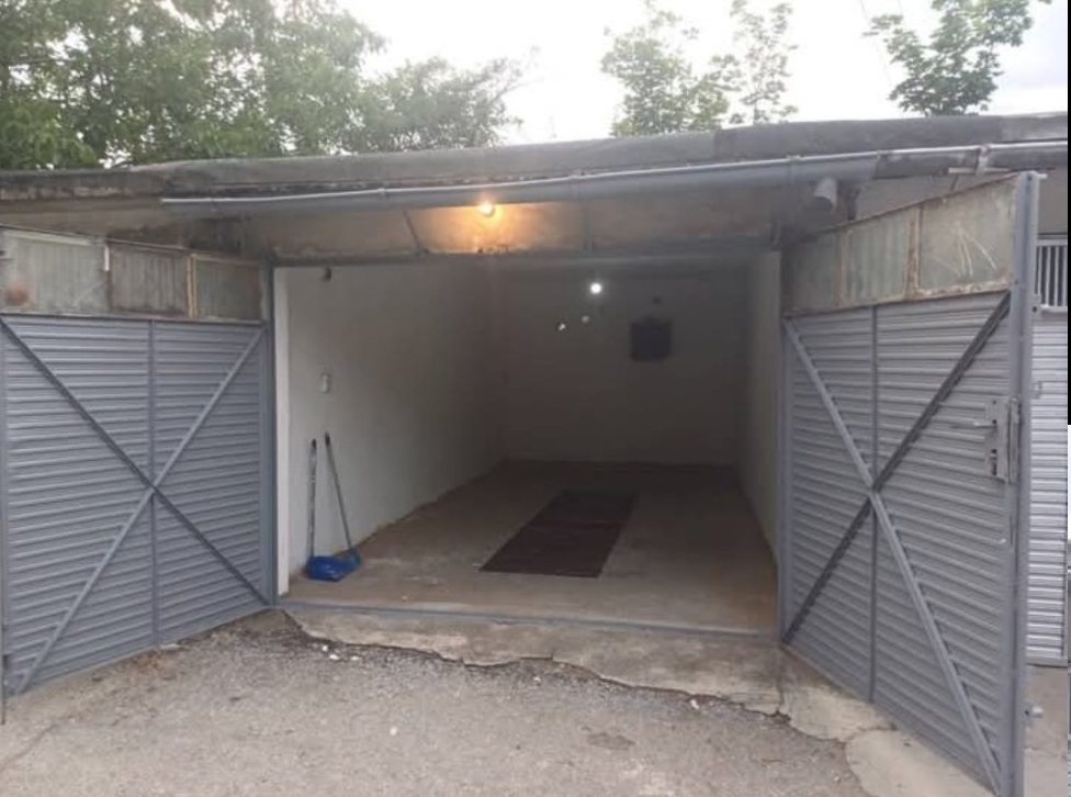 Продава се гараж в гаражна редица – кв. Здравец Изток, Русе - 5