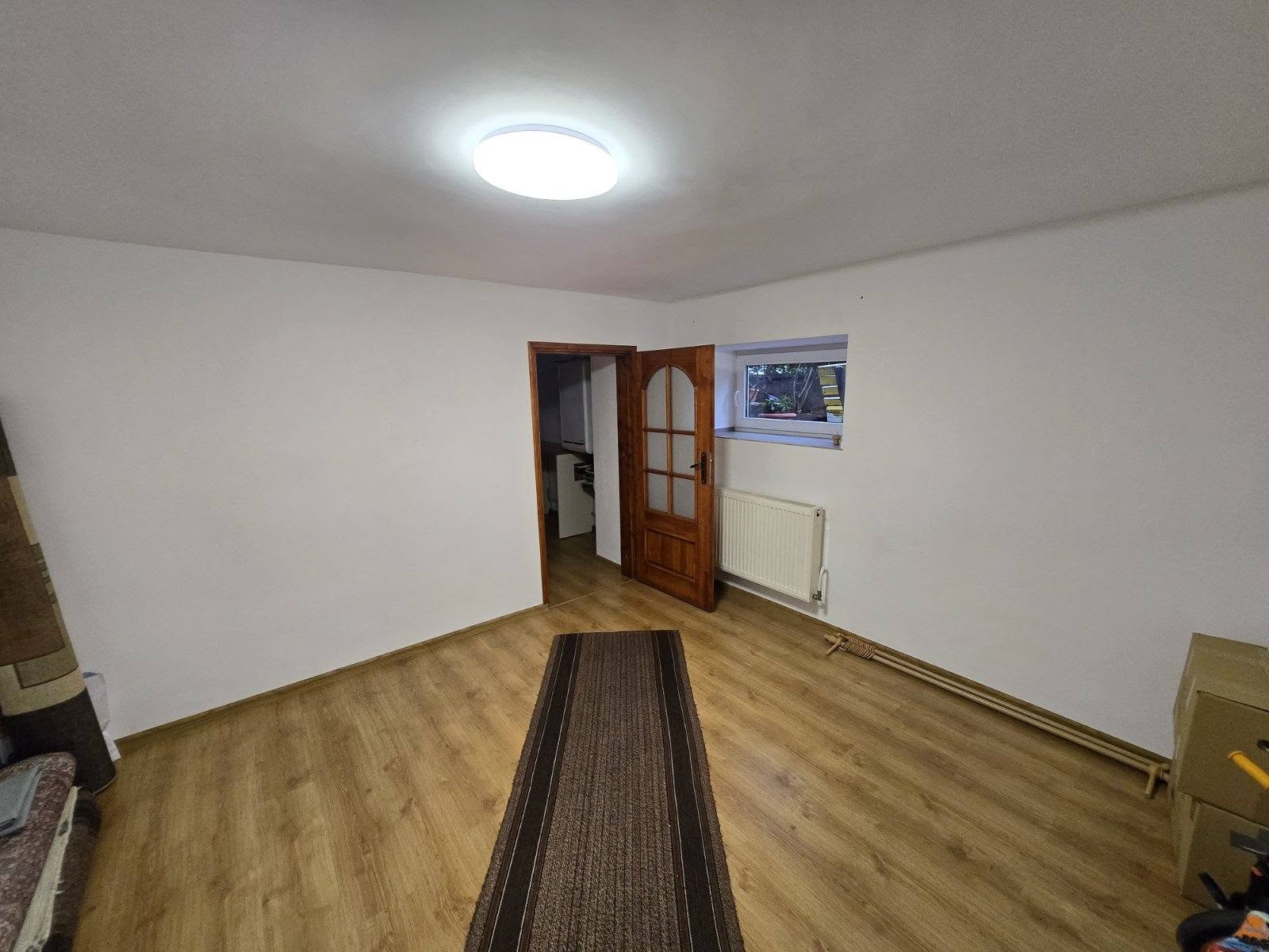 етаж от къща в кв . Родина 2 - 6