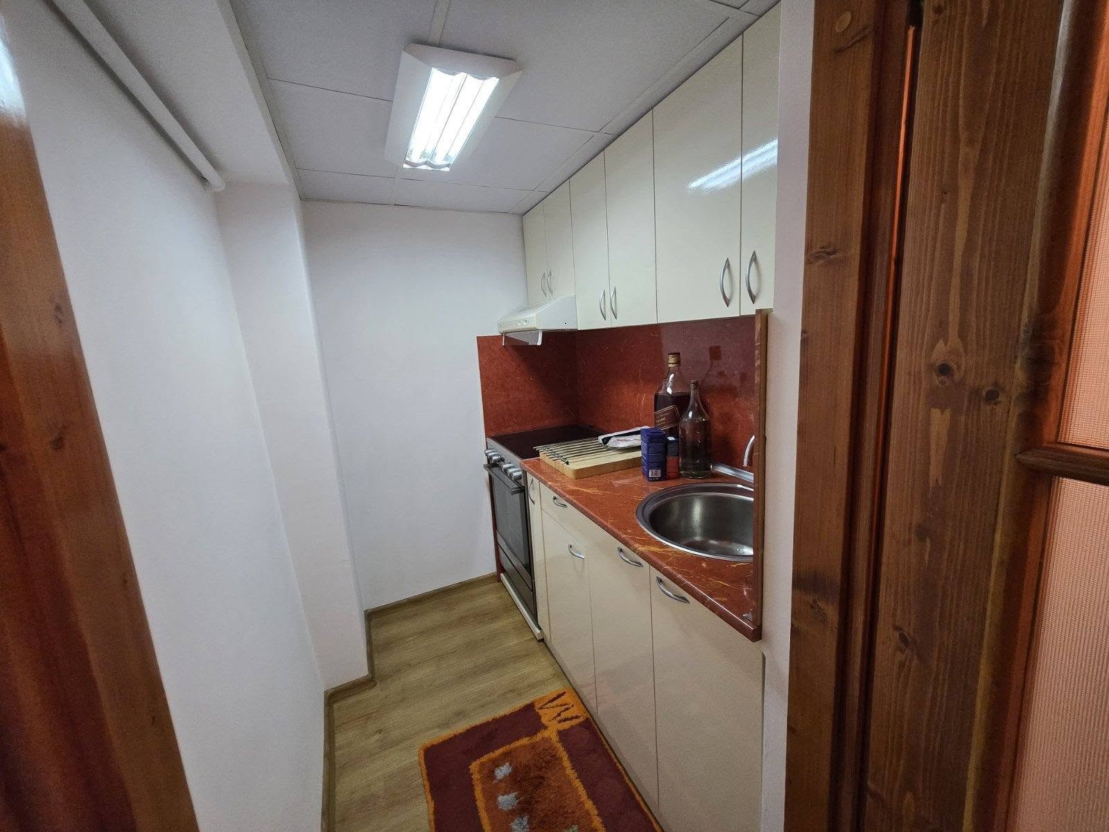 етаж от къща в кв . Родина 2 - 5