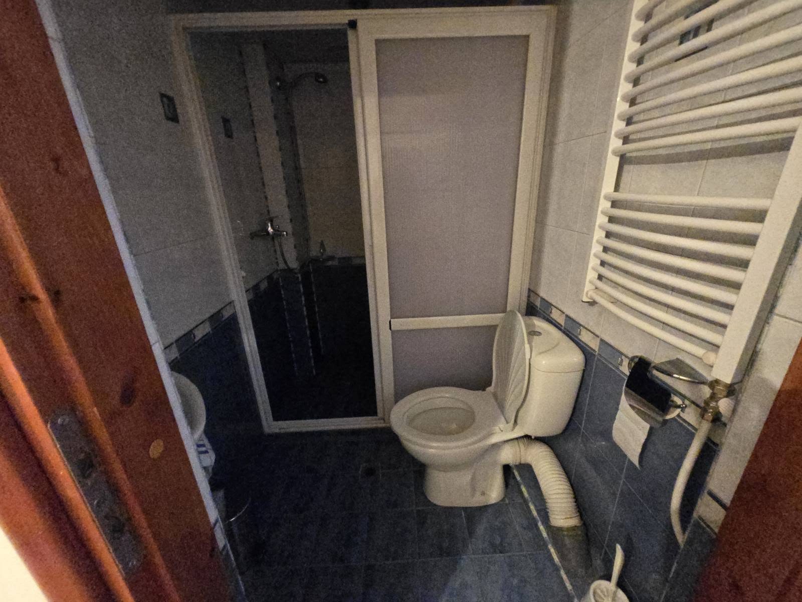 етаж от къща в кв . Родина 2 - 13