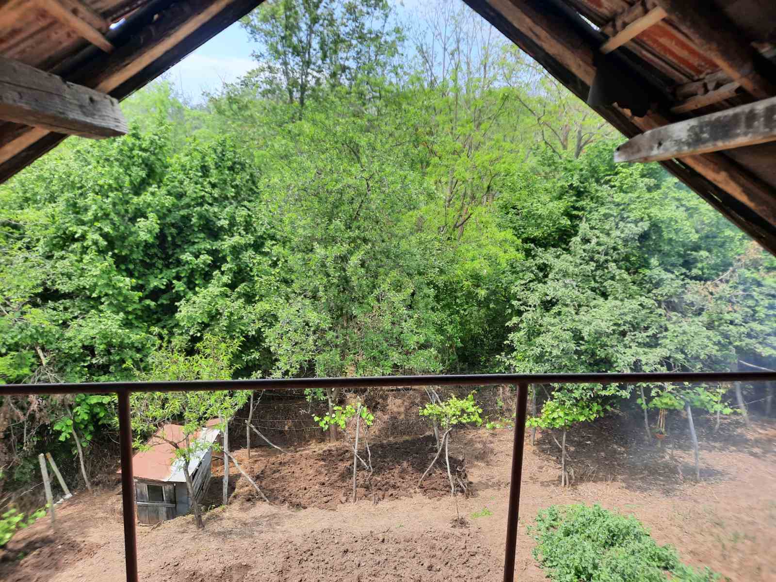 Вила с двор – само на 12 км от град Русе - 2