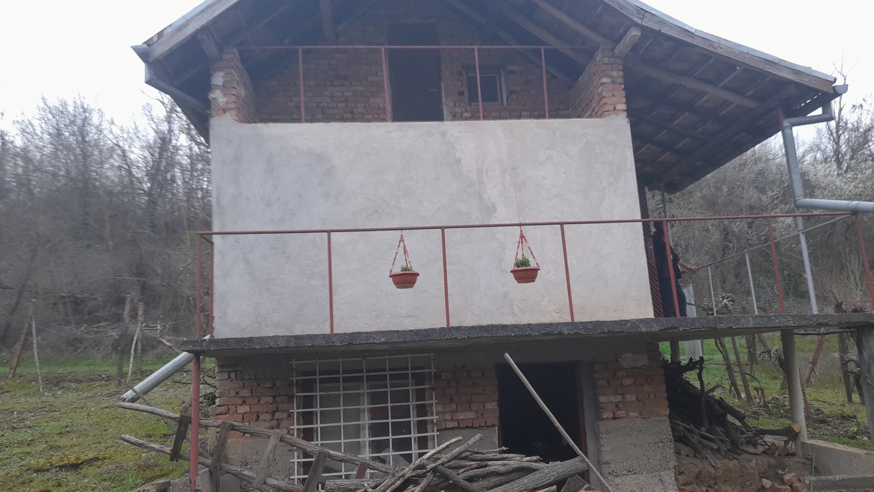 Вила с двор – само на 12 км от град Русе - 7