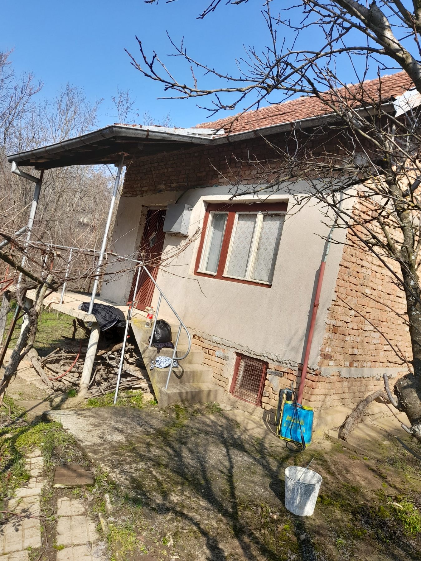 Вила с двор – само на 12 км от град Русе - 9