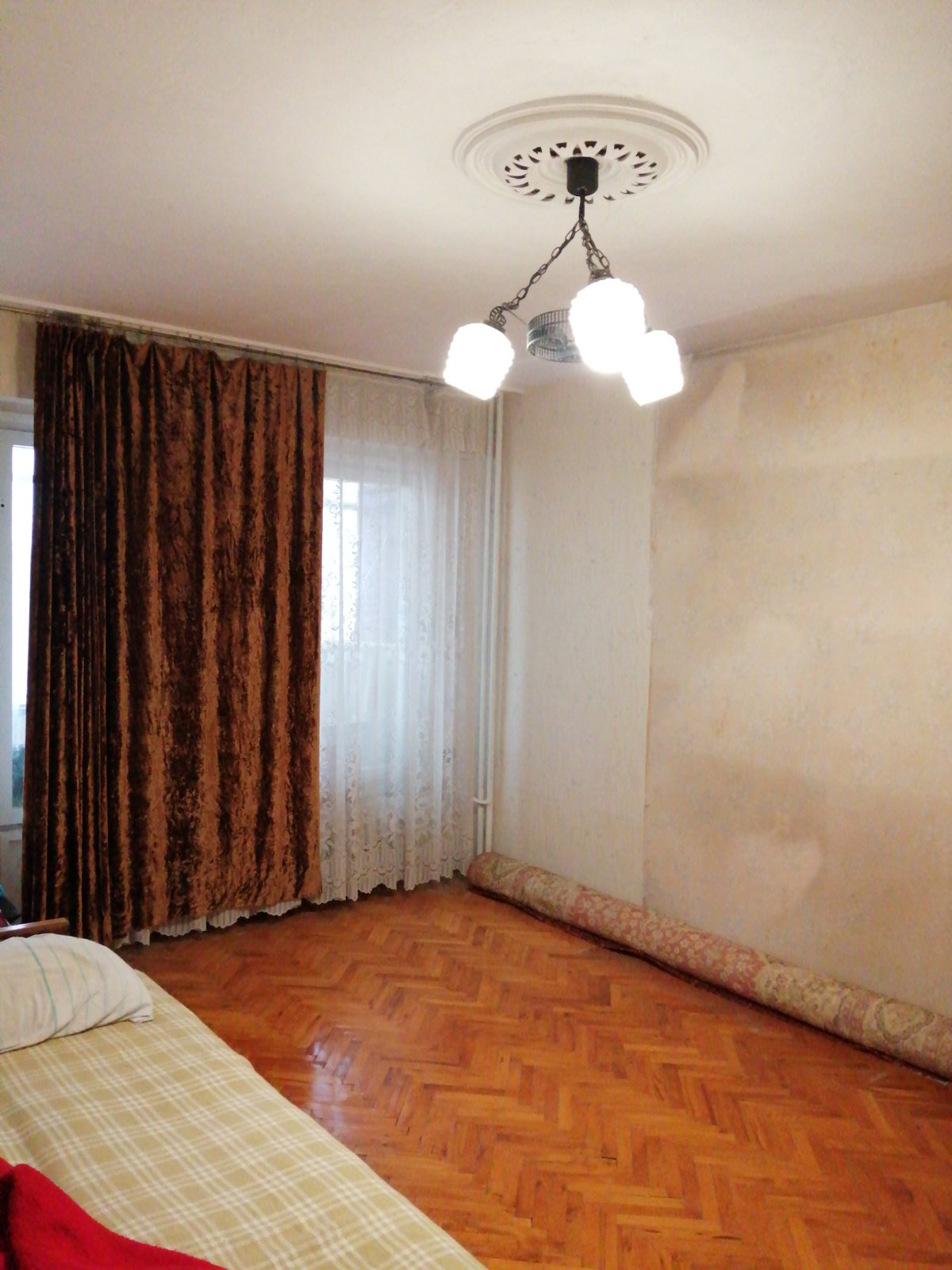 Тристаен апартамент кв. Възраждане - 8