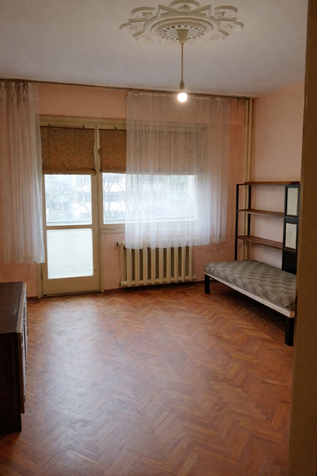 Тристаен апартамент кв. Възраждане - 10