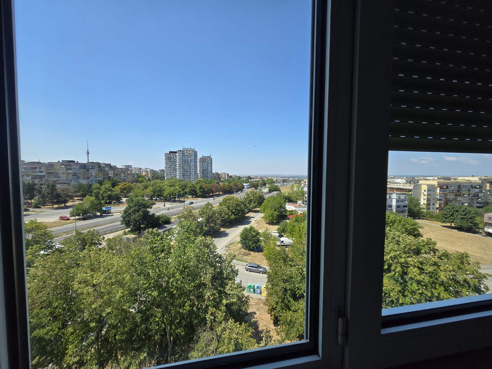 Продава се двустаен апартамент в кв. Чародейка-Юг, гр. Русе - 5